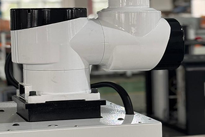Collaborative Robot Palletizer
